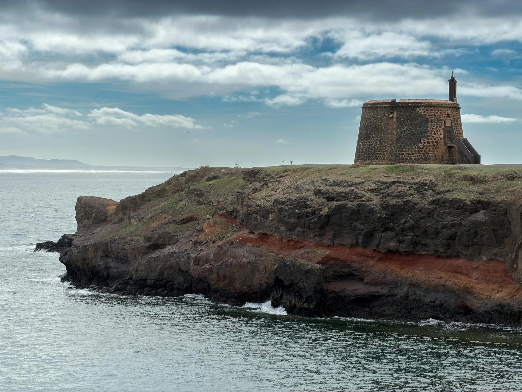 Le Castillo de San Gabriel : sentinelle sur l'eau