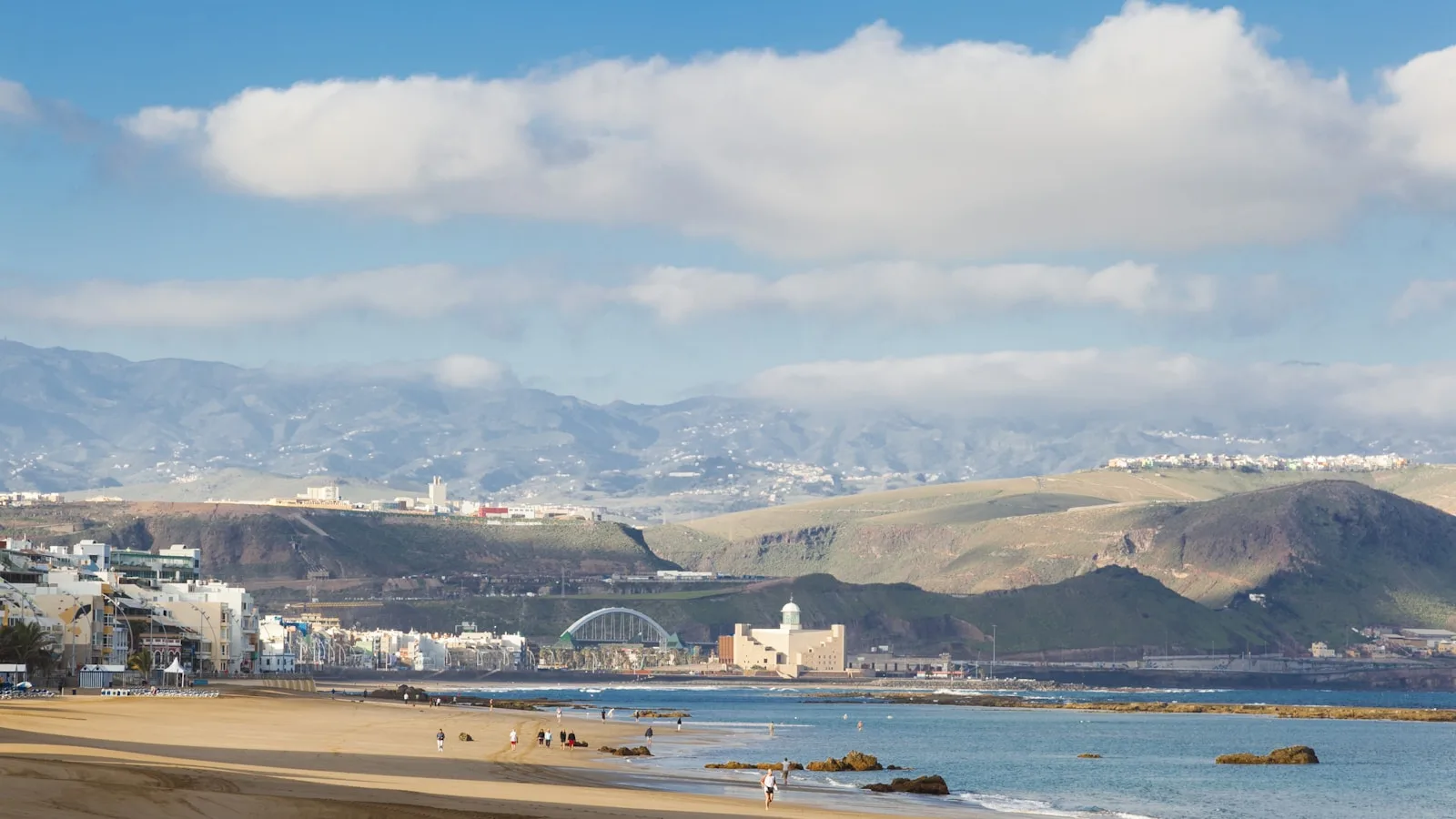 ️ Playa de Las Canteras : une plage de légende en ville