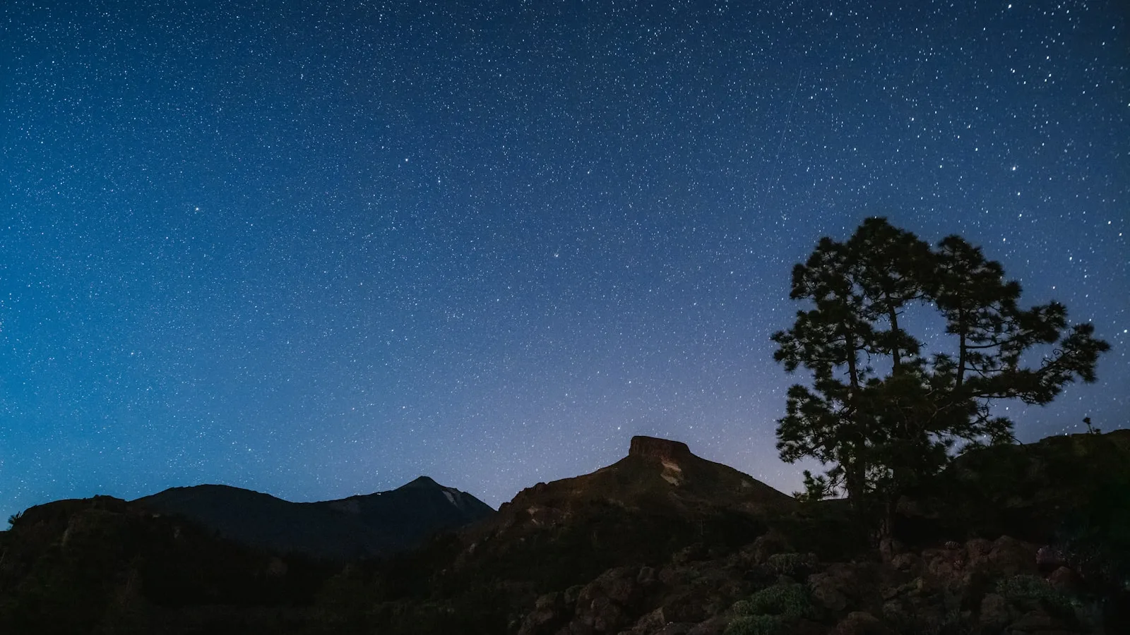 Le Teide de nuit et l'astrotourisme