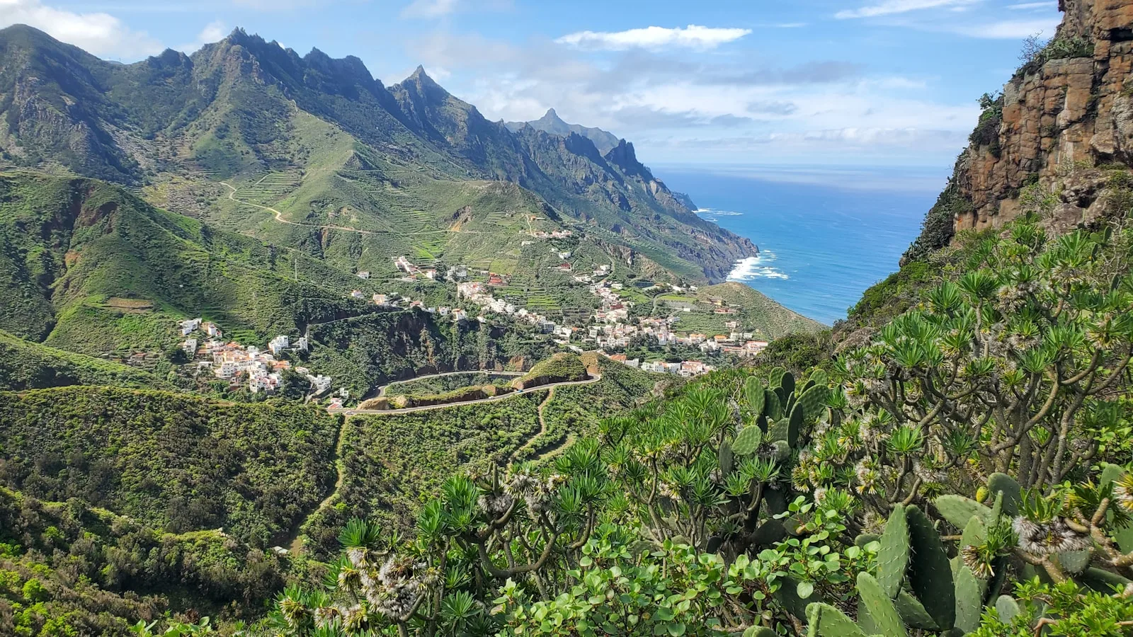 Le village de Masca perché dans les gorges du massif de Teno à Tenerife